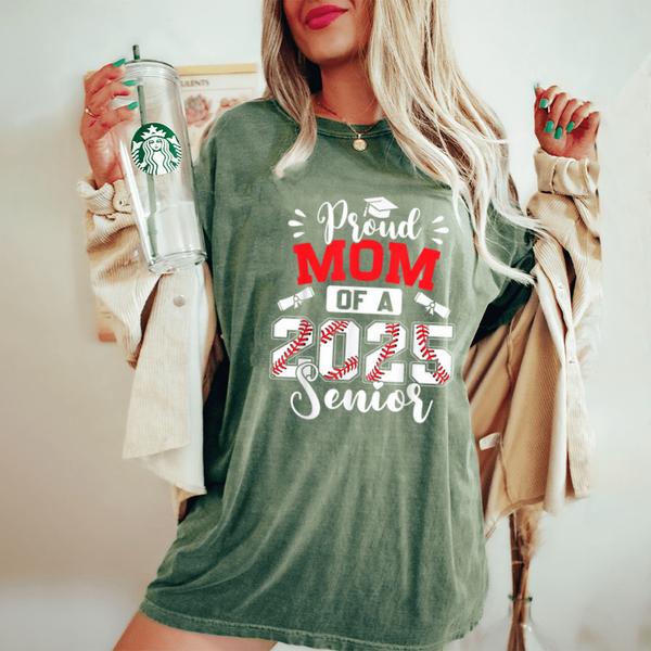proud mom 2025 senior baseball graduation womens oversized comfort t shirt 20250327051133 ysbou4ce s4.jpg